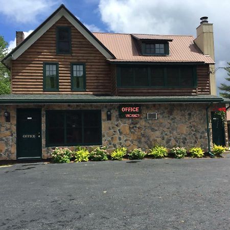Pine Knoll Hotel Lakeside Lodge & Cabin 旧福奇 外观 照片
