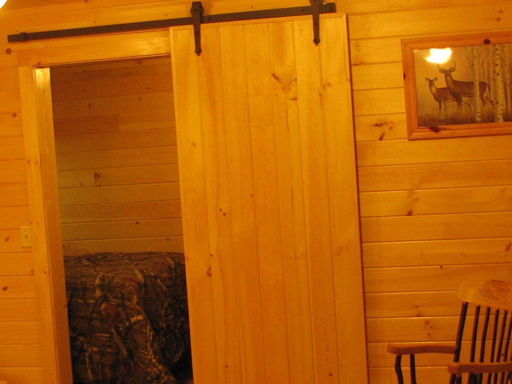 Pine Knoll Hotel Lakeside Lodge & Cabin 旧福奇 客房 照片