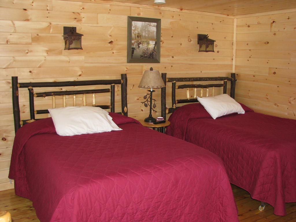 Pine Knoll Hotel Lakeside Lodge & Cabin 旧福奇 客房 照片