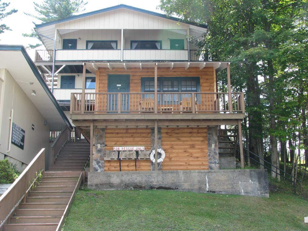 Pine Knoll Hotel Lakeside Lodge & Cabin 旧福奇 外观 照片