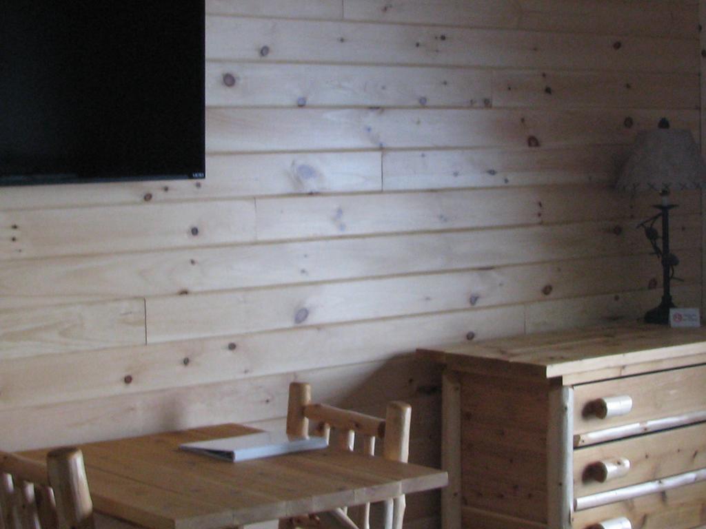 Pine Knoll Hotel Lakeside Lodge & Cabin 旧福奇 外观 照片