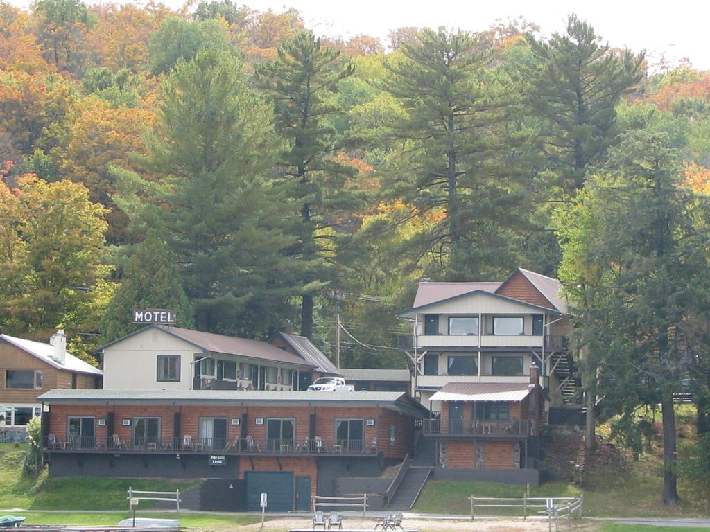 Pine Knoll Hotel Lakeside Lodge & Cabin 旧福奇 客房 照片