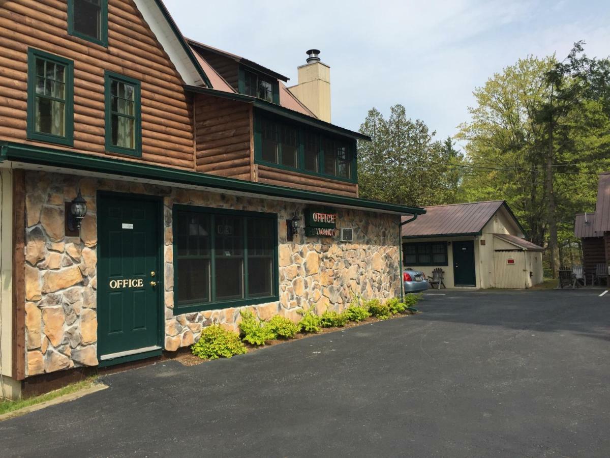Pine Knoll Hotel Lakeside Lodge & Cabin 旧福奇 外观 照片