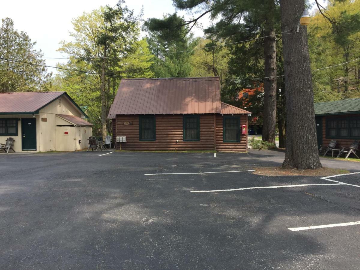 Pine Knoll Hotel Lakeside Lodge & Cabin 旧福奇 外观 照片